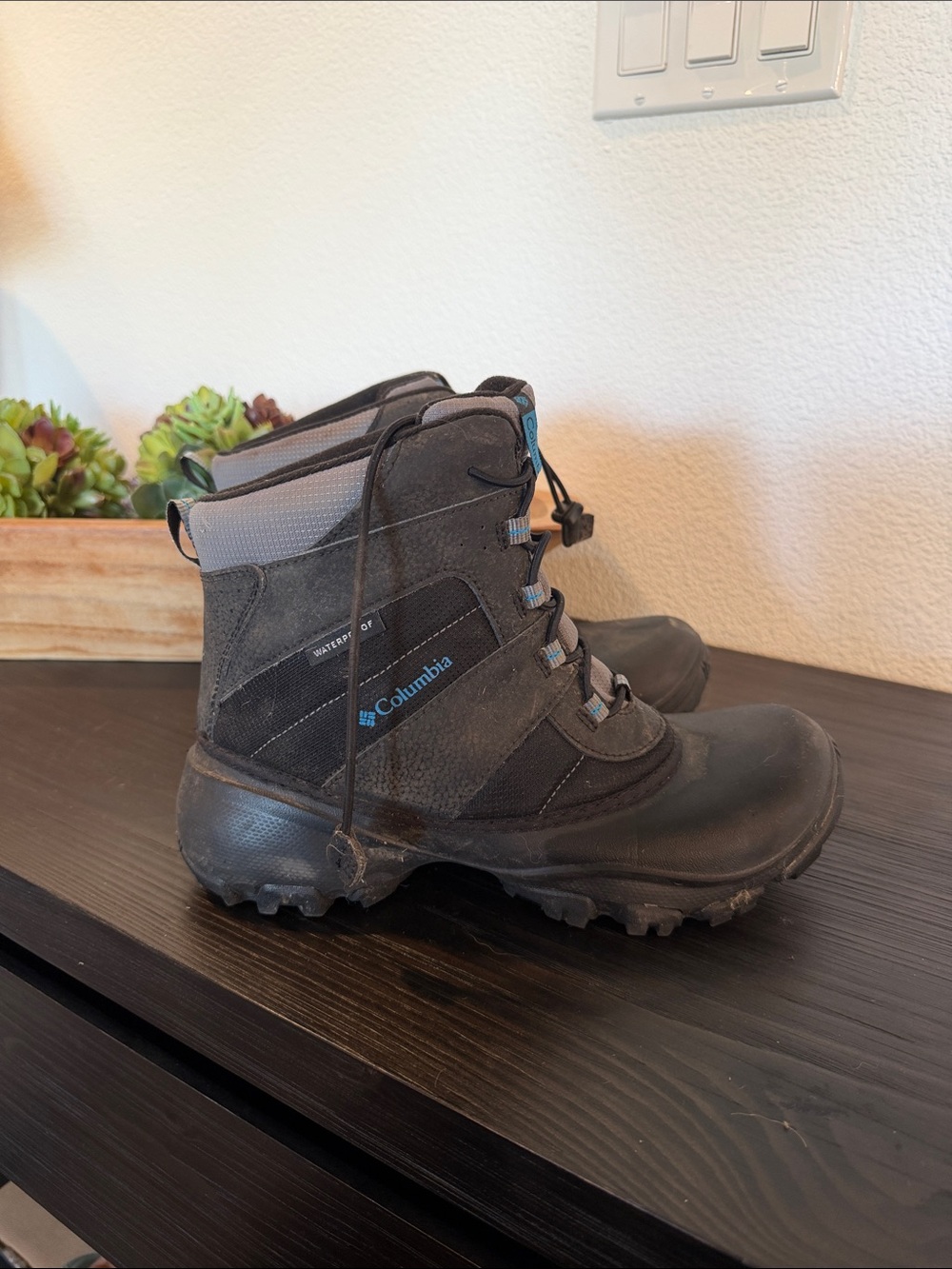 Columbia Kids Boys Rope Tow III Black Waterproof Winter Snow Boot Boots Sz 7 EUC